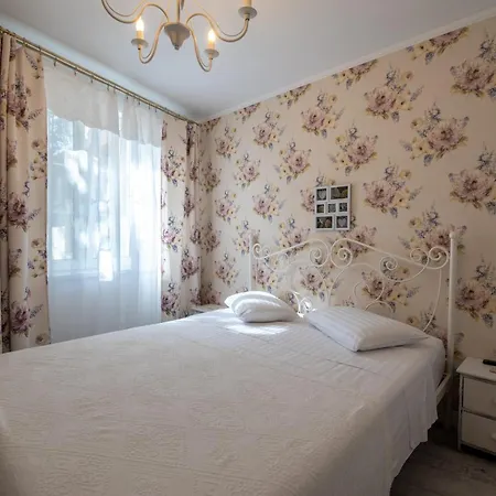 The Hedgehog Boutique House & Garden * Cluj-Napoca