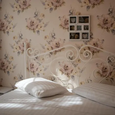 The Hedgehog Boutique House & Garden Lejlighed *