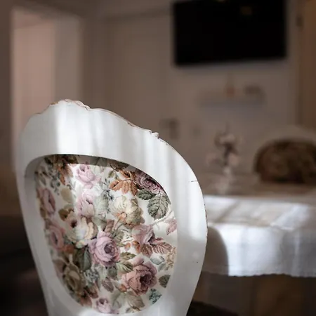 The Hedgehog Boutique House & Garden *