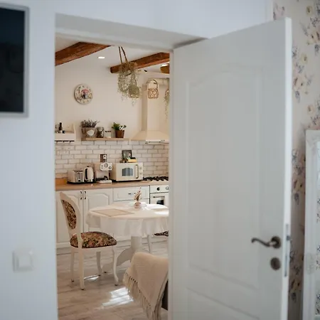 The Hedgehog Boutique House & Garden *